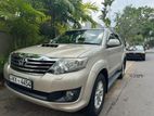 Toyota Fortuner V 2013