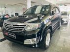 Toyota Fortuner V 2013