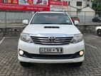 Toyota Fortuner V Grade 2015