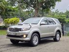 Toyota Fortuner V grade Diesel 2013
