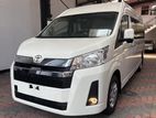 Toyota Hiace Commuter 2025