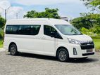 Toyota Hiace Commuter 2025