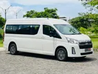 Toyota Hiace Commuter 2025