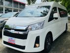 Toyota Hiace commuter 2025