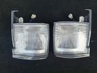 Toyota Hiace LH113 Dolphin Corner Light Set