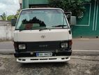 Toyota Hiace LH61V 1988