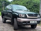 Toyota Hilux 2004