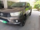 Toyota Hilux 2016