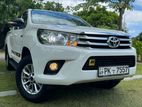 Toyota Hilux 4X4 Manual 2017