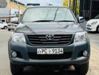 Toyota Hilux Cab 2011