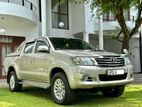 Toyota Hilux Champ 2011