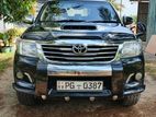 Toyota Hilux Champ 2013