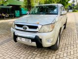 Toyota Hilux Double Cab 2011