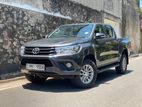 Toyota Hilux Gray Metallic 2017