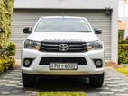 Toyota Hilux Revo 2016