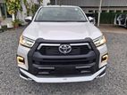 Toyota Hilux Revo premium 2025