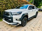 Toyota Hilux Revo rocco 2025