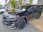 Toyota Hilux REVO ROCCO 2.8 AT 2025