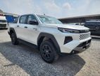 Toyota Hilux Travo 4TREX OVERLAND 2025