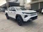 Toyota Hilux Travo Overland 2025