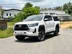 Toyota Hilux V 2025