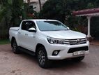 Toyota Hilux V GRADE 2019