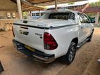 Toyota Hilux V Grade 2019