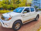 Toyota Hilux Vigo for Rent – (One Month)