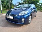 Toyota Hybrid Prius 3rd Gen Car For Rent