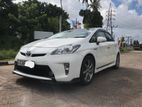 Toyota Hybrid Prius 3rd Gen - Car For Rent