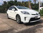 Toyota Hybrid Prius Car For Rent