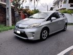 Toyota Hybrid Prius Car For Rent..