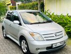 Toyota IST 2002