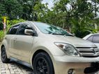 Toyota IST 2003