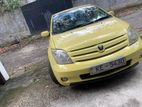 Toyota IST 2003