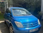 Toyota IST 2003
