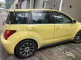 Toyota IST 2003