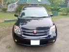 Toyota IST 2003