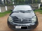 Toyota IST 2003