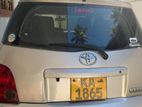 Toyota IST 2005