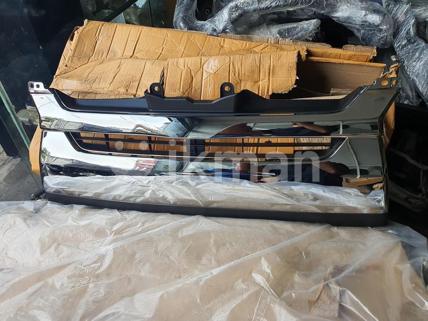 Toyota KDH 2015 Hiace Shell Grille for Sale in Boralesgamuwa | ikman