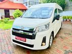 Toyota KDH Hiace Commuter 2025