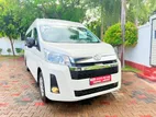 Toyota KDH Hiace Commuter 2025