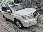 Toyota Land Cruiser Sahara 2013