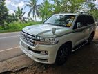 Toyota Land Cruiser Sahara 2017 V8 PETREL
