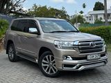 Toyota Land Cruiser Sahara Diesal 2015