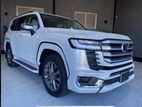 Toyota Land Cruiser Sahara LC300 VX 2024