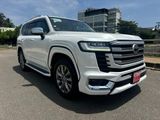 Toyota Land Cruiser Sahara V6 2024