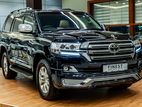 Toyota Land Cruiser Sahara V8 Highest Spec 2017