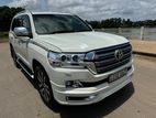 Toyota Land Cruiser Sahara V8 s/roof parliament 2015